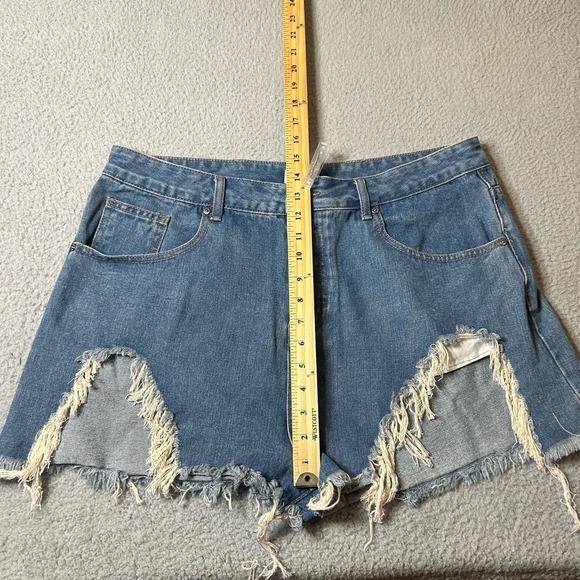 REVOLVE Superdown Shorts Womens 30 Blue High Rise Button Fly Frayed Denim Shorts - Picture 6 of 11